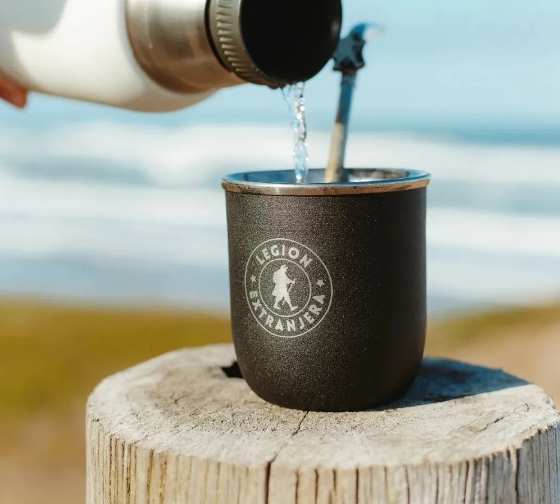 Mate artesanal de algarrobo al por mayor – fabricación nacional