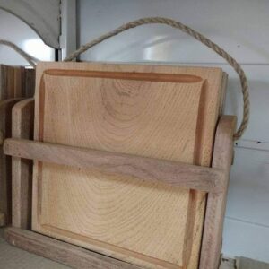 Cajon + 4 Platos Cuadrado De 20cmx20cm Algarrobo Pack de 5 Unid