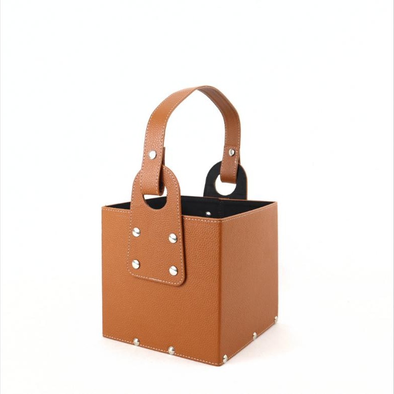 Canasta Cuerina Remache Suela