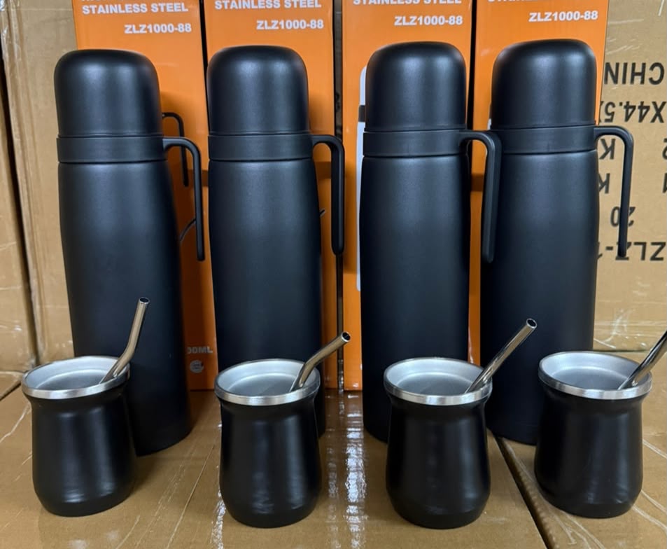 Termo 1 L con guampa 160 ml negro · Caja x20