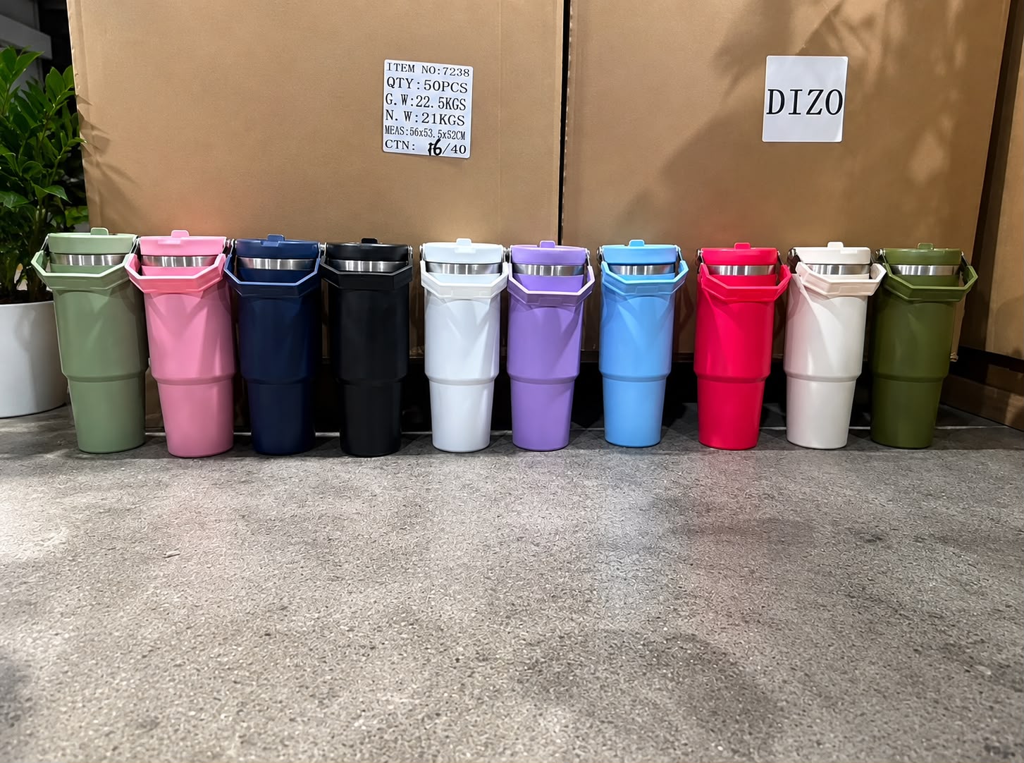 Vaso térmico 900 ml con pico · Caja x50