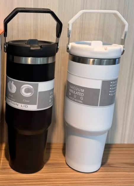 Vaso térmico 900 ml flip straw · Caja x50