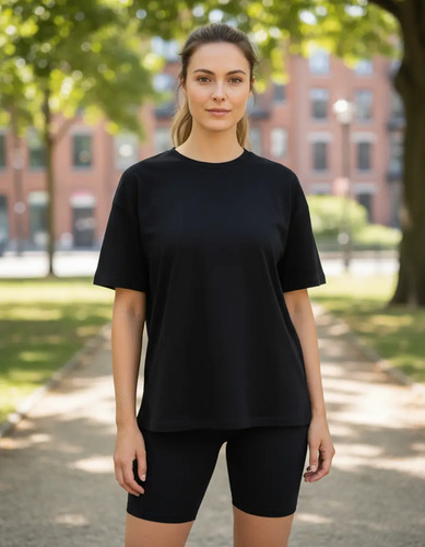 Conjunto Deportivo Mujer Remera Overzise Y Calza Biker Negro - Image 3